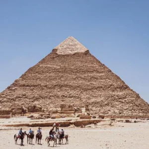 Giza Pyramids Tour With Horse Carriage Ride